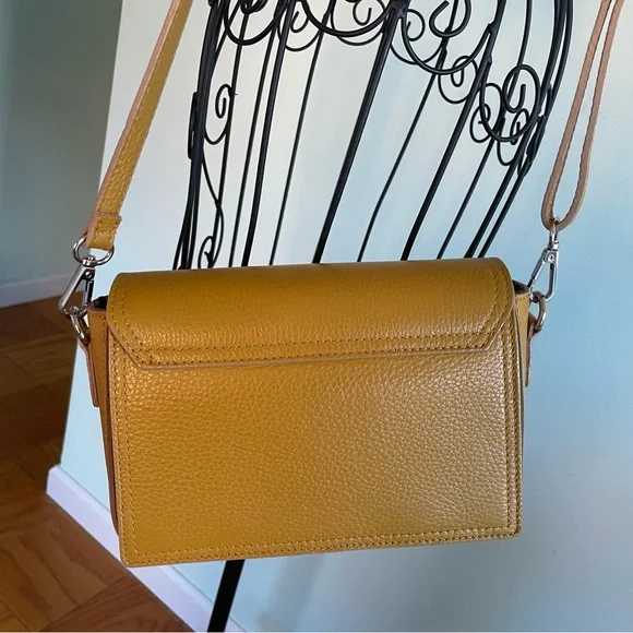 Mara’s Cross body bag in mustard /yellow leather - Picture 2 of 14